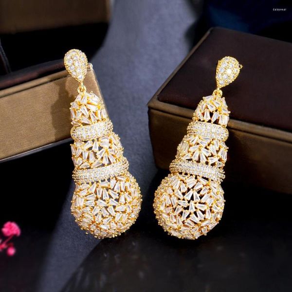 Baumelnde Ohrringe BeaQueen Luxus Dubai Gold Farbe Lange Tropfen Für Frauen Weiß Voll CZ Steine Hochzeit Schmuck Braut Schmuck E542