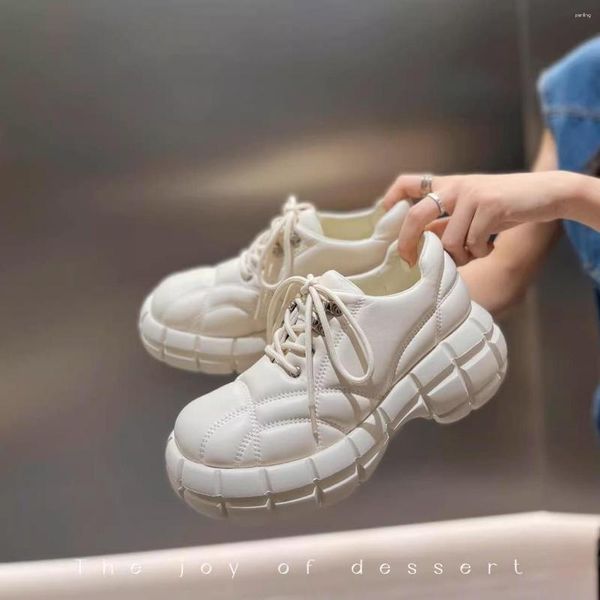 Модельные туфли 2023 Осень Толстая подошва в британском стиле на шнуровке Маленькая кожаная легкая шина для колледжа Одинарная обувь
