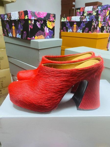 Scarpe eleganti Designer Brand Moda Pelliccia Crine di cavallo Tacchi alti