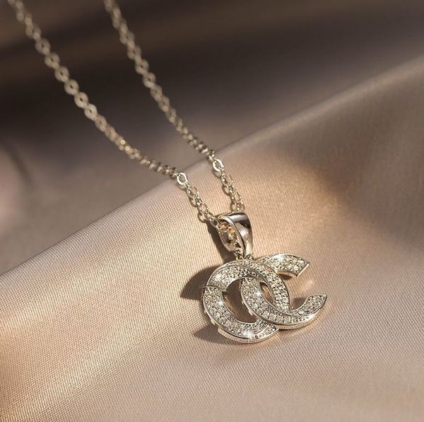 Women Designer Designer Brand a doppia lettera Ciptenant Necklaces Catena 18K Gold CrySatl Rhinestone Magionlo Newklace per il Jewerlry Accessor 2024