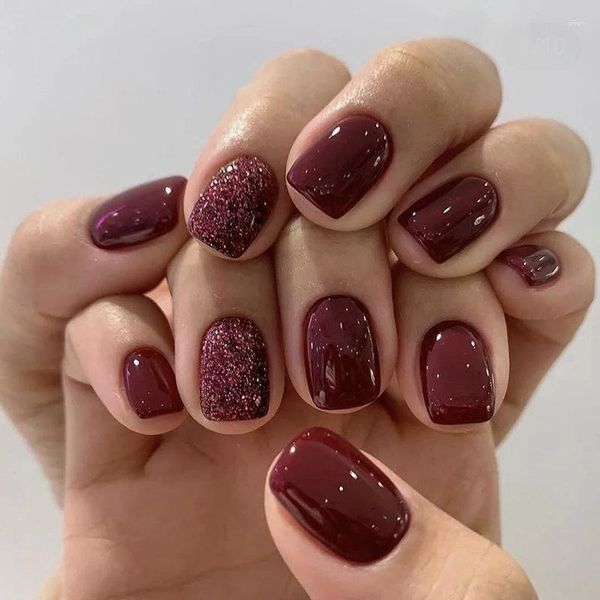 Unghie finte 24 pezzi/set manicure per unghie finte corte finte con vino francese rosso lucido con design a pressione per l'estensione