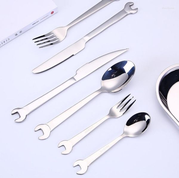 Set di stoviglie Chiave Set di posate in acciaio inossidabile Coltello Forchetta Cucchiaio Utensili da cucina creativi 6 pezzi all'ingrosso