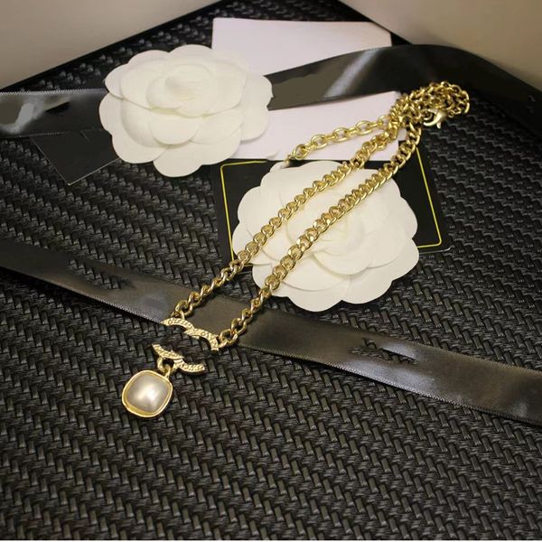 Luxo clássico 18k banhado a ouro colar moda jóias pingente colares grande pérola pingente presente de casamento alta qualidade camisola colares 16 estilo sem caixa