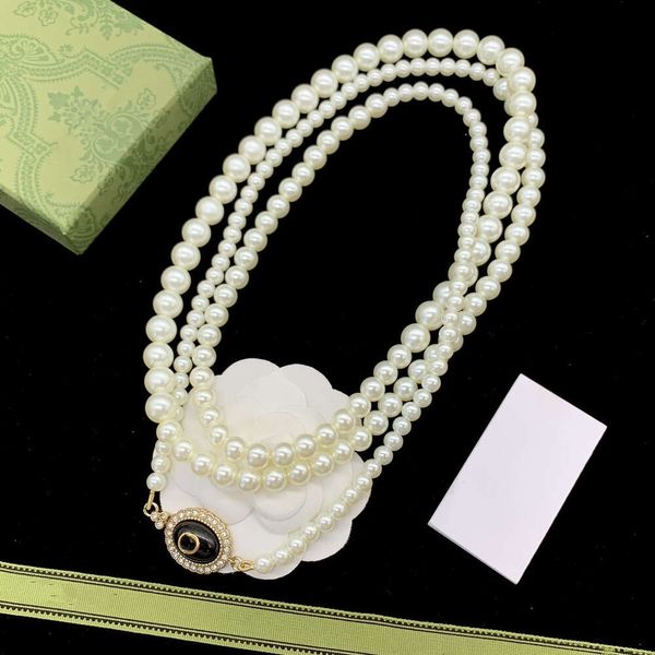 Girocolli di perle Collana a catena Lettere per amante della donna Stilista Collana Catene Fornitura di gioielli K3