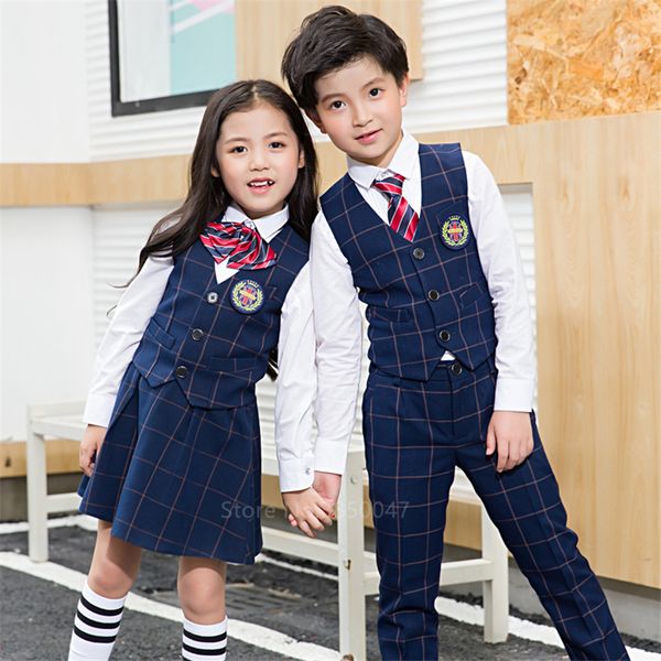 Occasioni speciali Bambini Coreano Giapponese Asilo Scuola primaria Uniforme Ragazzo Ragazza Accademico Navy Kawaii Gilet Gilet Cravatta Set di abbigliamento Completo 230906
