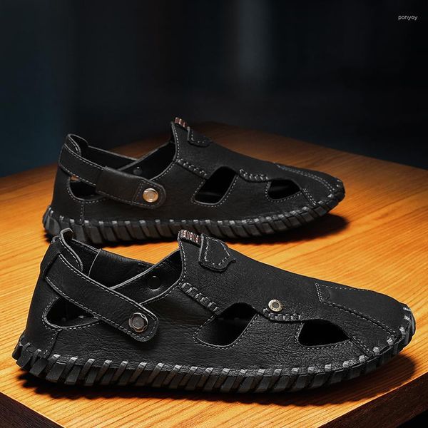 Sandali CYYTL estate 2023 uomo retrò casual in pelle pescatore pantofole maschili scarpe da spiaggia da passeggio all'aperto moda sportiva di lusso piatta