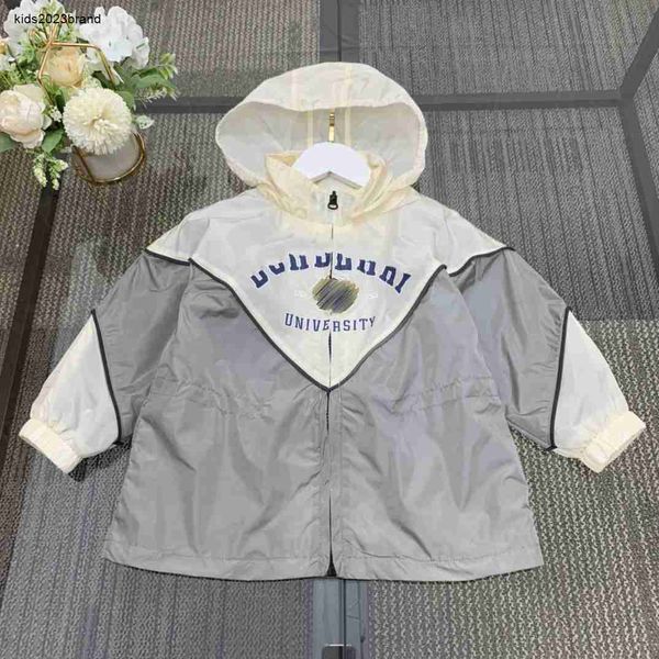 Crianças casaco designer cintura interna design criança jaqueta com capuz tamanho 100-150 cm de alta qualidade design de emenda bebê outwear set01
