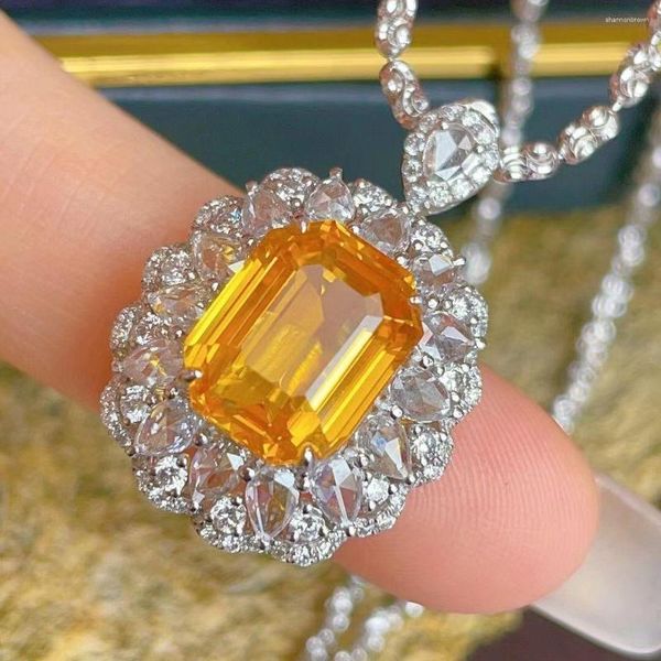 Küme Yüzükleri HN2023 Doğal 6.02CT Sri Lanka Sarı Safir Taş Pırlantaları Pure 18K Altın Takı Kadınlar için Doğum Günü Hediyeleri