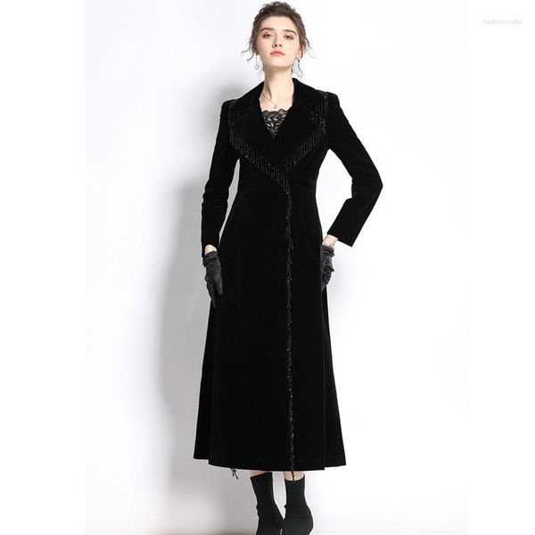 Trench da donna 2023 Cappotto lungo elegante in velluto nero con dettagli con frange per le donne Capispalla chic autunno inverno