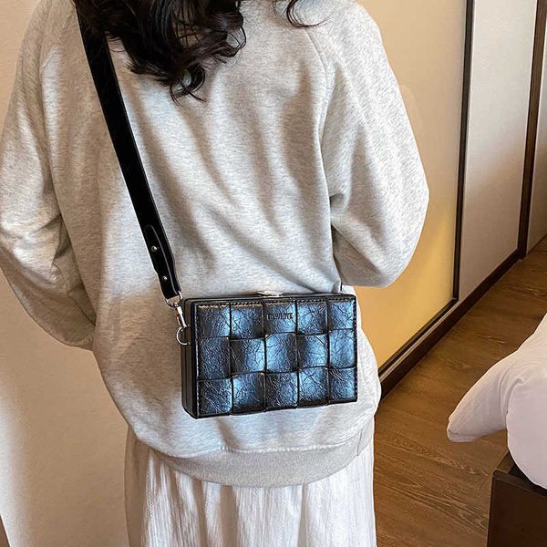 Borse da sera di lusso Cassette Botegss Ventss in vendita negozio online Borsa in tessuto di design per piccoli gruppi con temperamenti stile ragazza centri commerciali con logo reale