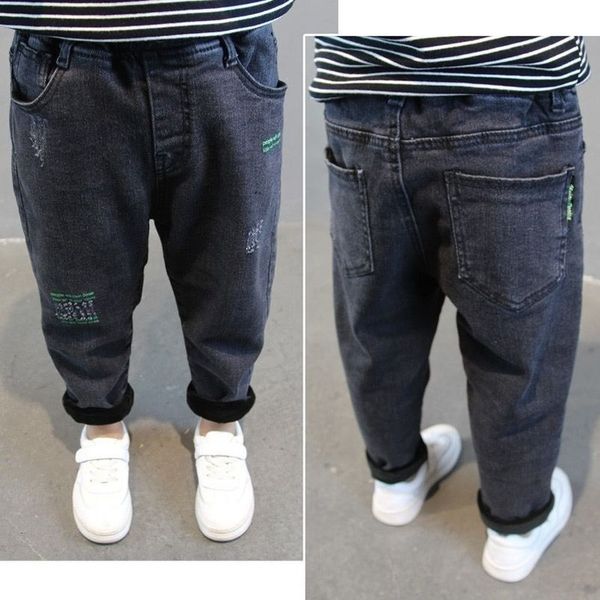 Jeans coreani Autunno Inverno Ragazzi Pantaloni termici in pile Pantaloni in denim di cotone Pantaloni larghi blu scuro Casual Pantaloni neri per bambini Harem 230905