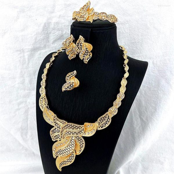 Collana di orecchini Set 2023 Bracciale africano nigeriano Anello pendente Gioielli di moda Fascino Dubai Set in oro per le donne Matrimonio nuziale