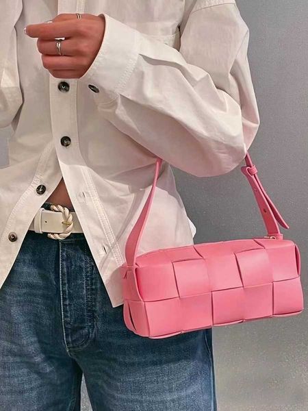 Designer Cassette Botegss Ventss Tragetaschen für Damen Online-Shop Netizen Gewebte Tasche im gleichen Stil Damen Rosa Vielseitige One-Shoulder-Tasche mit echtem Logo