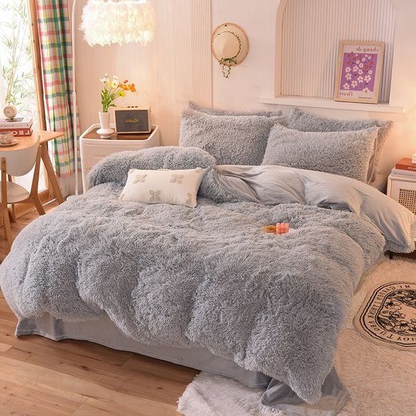 Set di biancheria da letto Stile Confortevole Morbido Velluto di visone Finta pelliccia di animale Copripiumino Copriletto Federe Set Coperta Lenzuolo 230906