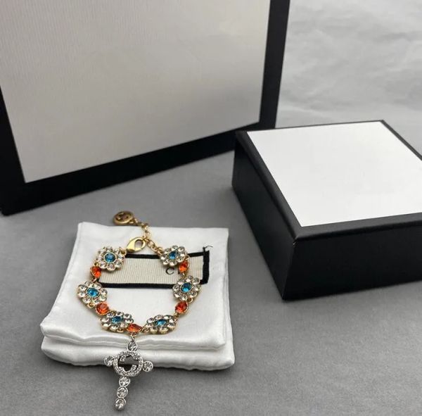 Bracelet de créateur de haute qualité, chaîne SilverStar, cadeau papillon, chaînes supérieures, fourniture et boîte de bijoux à la mode