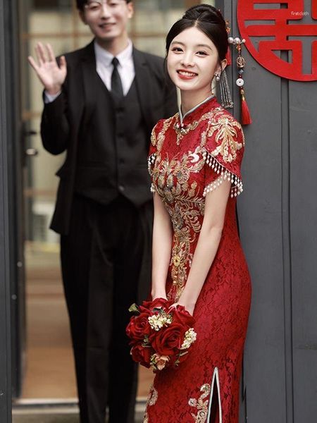 Roupas étnicas Yourqipao Cheongsam Brinde Tradicional Borgonha Casamento Chinês Vestidos de Noivado Mulheres Pequenas Rendas Saia de Porta Traseira