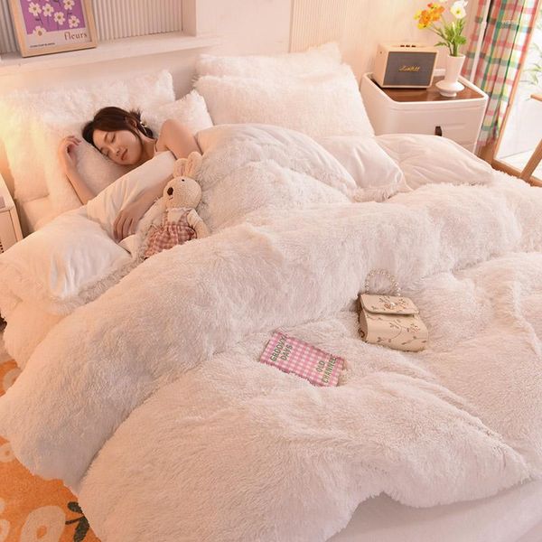 Conjuntos de cama Confortável Inverno Mink Veludo Falso Animal Pele Duveta Capa Colcha Fronhas Conjunto Cobertor Folha de Cama