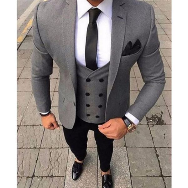 2018 Ultimi Disegni della Mutanda del Cappotto Smoking Grigio Abito da uomo Slim Fit 3 pezzi Smoking Stile sposo Abiti personalizzati Prom Blazer Terno Masculino259A