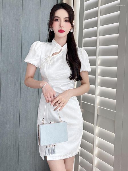 Vestidos de festa estilo chinês elegante qipao mini para mulheres 2023 branco verde cetim flores oco botão puff manga cheongsam vestidos