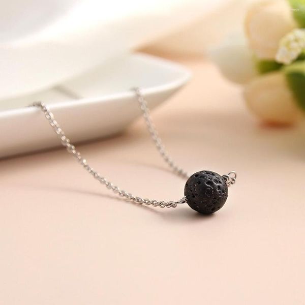 Ketten Naturstein Black Lava Volcanic Edelstahl Halskette für Frauen Choker Charms Schmuck