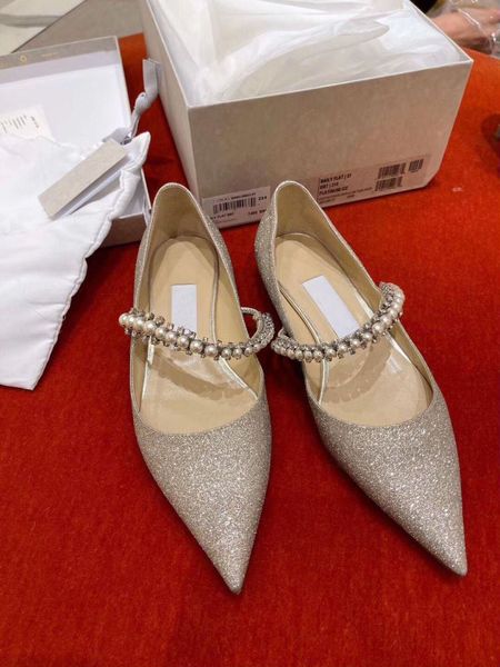 Sandália de casamento para festa Saeda Crystal Flats sandálias de salto alto com strass adornado com pérolas embelezadas com glitter camurça mules esandálias Tiras no tornozelo Sapatos dignos