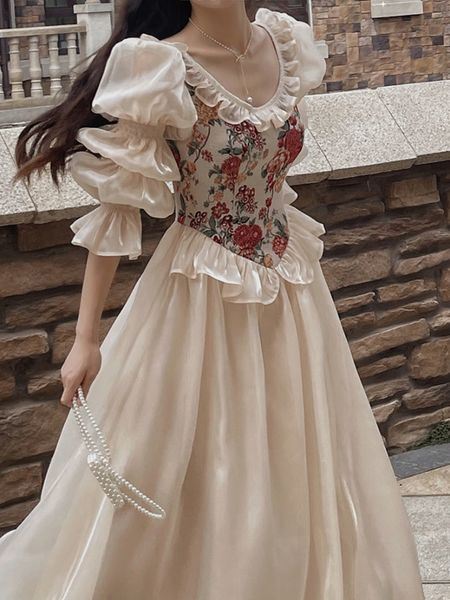 Городские сексуальные платья Gaun с цветочным мотивом Elegan Vintage Midi Pesta Malam Kasual Leher o Musim Gugur Wanita Peri Korea Lengan Puff 230907