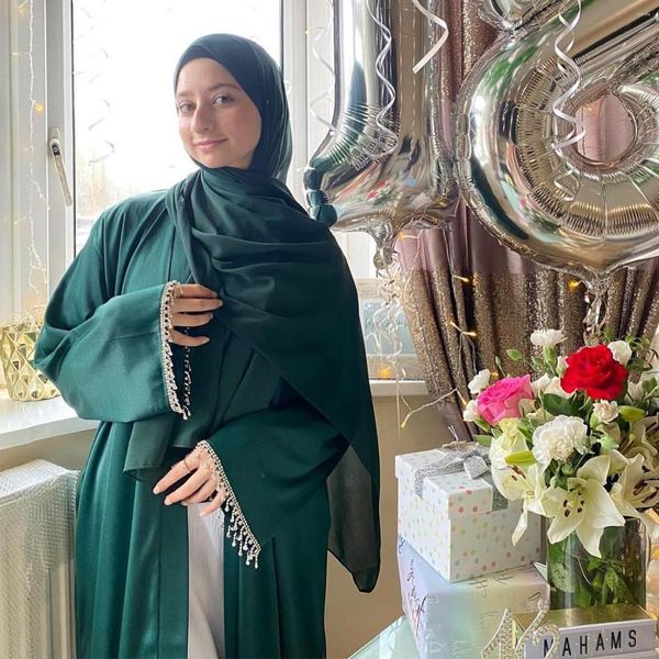 Roupas étnicas Cetim Mulher Muçulmana Abaya Diamantes Borla Punhos Kimono Dubai Islâmico Casual Turk Hijabi Roupa modesta (sem interior sem lenço)