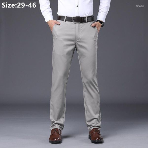 Pantaloni da uomo Abito da uomo d'affari Taglie forti 46 44 42 Pantaloni formali casual in seta di ghiaccio senza stiratura Abito dritto grigio nero Abbigliamento Hombre