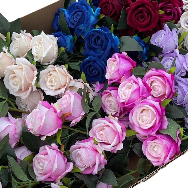 Dekoratif Çiçekler Romantik Sevgililer Günü Hediyesi: Tek Peluş Kumaş Sevdikleriniz İçin Mükemmel Bir Simülasyon Çiçeği Rose Gül