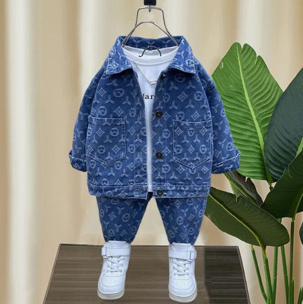 Осенняя синяя детская дизайнерская одежда для мальчиков Комплекты одежды джинсовая куртка брюки джинсовое детское пальто