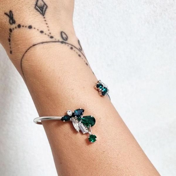 Bangle Stonefans Verde Esmeralda Pulseira Aberto Jóias Ajustáveis para Mulheres Noiva Braço Cuff Casamento Dama de Honra Presente de Mão