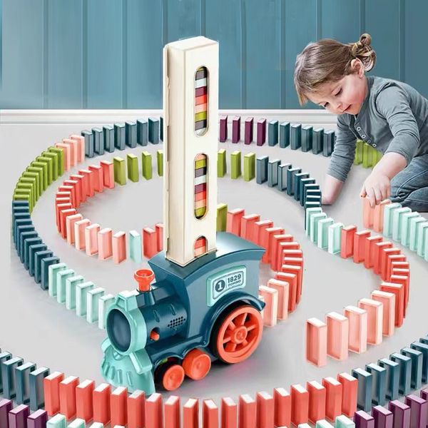 Blocos Crianças Automática Deitada Dominó Trem Elétrico Carro Dominó Conjunto Kits de Tijolos Jogos Educacionais Brinquedos Crianças DIY Brinquedo Meninos Presente 230907