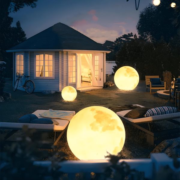 Lampada da terra a LED per esterni impermeabile a forma di luna, lampada decorativa a forma di luna 3D con stile di ricarica, luce a energia solare con telecomando, lampada da terra per decorazione del giardino domestico