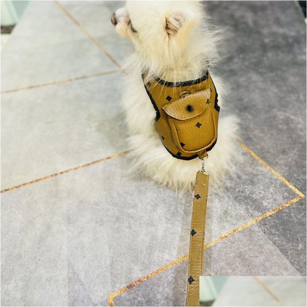 Coleiras de cachorro trelas designer arnês pu mochila de couro macio malha de ar ajustável pet arnês animais de estimação bandand para pequenos cães médios ps1 dhkpr