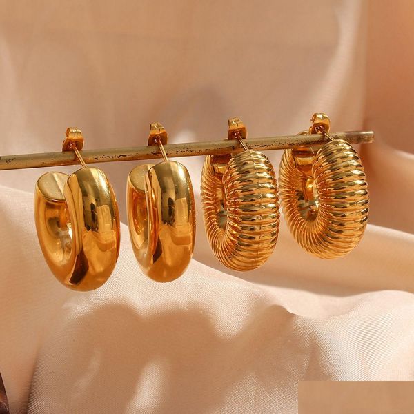 Hoop Huggie Hie 316L Edelstahl Pvd Hochwertiges hohles Design Chunky Bold Gold Ohrringe Thread Texture Statement für Frauen 230215 Dh25N