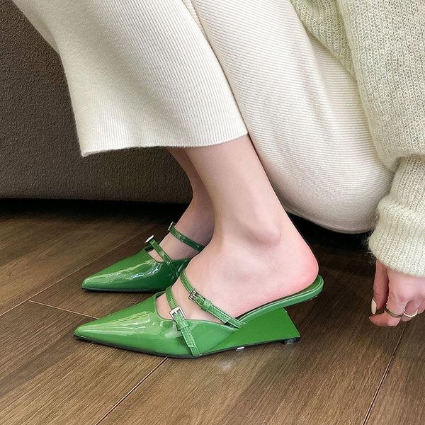 Sapatos de vestido Baotou metade chinelos mulheres 2023 verão exterior desgaste moda cor sólida pontiaguda dedo do pé grosso salto alto mulheres