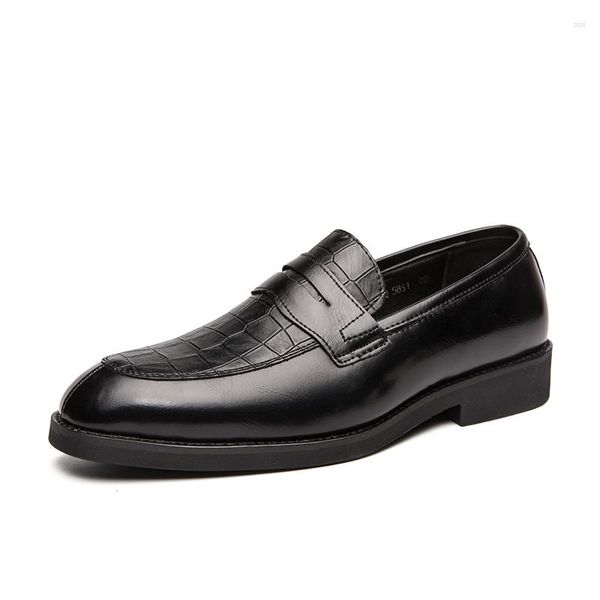 Sapatos de vestido masculino tênis outono/inverno traf couro homens casuais negócios trabalho escritório rendas para size47 formal