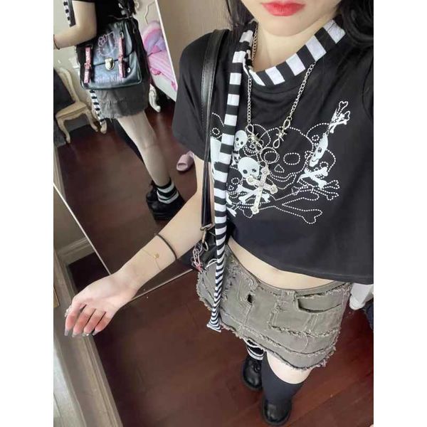 Deeptown Gothic Emo Skull Crop Top Damen Grunge Dark Academia Cyber Punk Slim Schwarz T-Shirts Y2k Streetwear Kurzarm T-Shirts