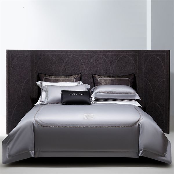 Set di biancheria da letto Svetanya Set di biancheria da letto con ricamo jacquard in raso di cotone egiziano Set di biancheria da letto King Queen Lenzuolo elastico Federa Copripiumino 230907