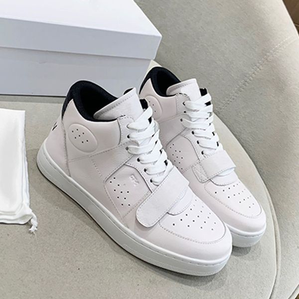 Sneakers alte da uomo CT-02 da donna eleganti elaborate minimaliste Mesh traspirante all'interno Scratch Top in pelle di vitello firmate da donna Scarpe sportive mid-top Chaussures de sport