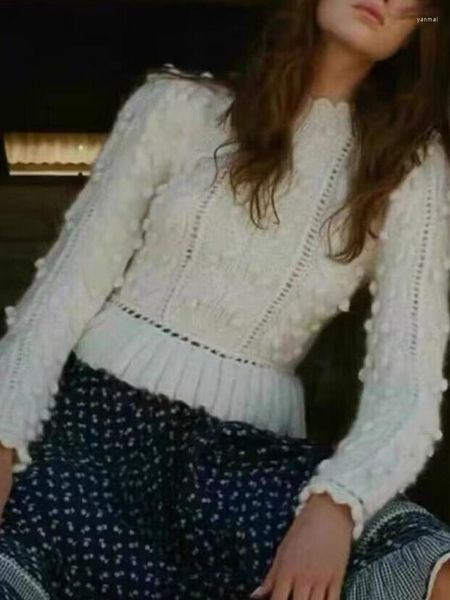Kadın Sweaters Hem fırfırlar kazak tatlı üç boyutlu top oyuk dışarı uzun kollu dişi yuvarlak boyun kazıcı sonbahar 2023