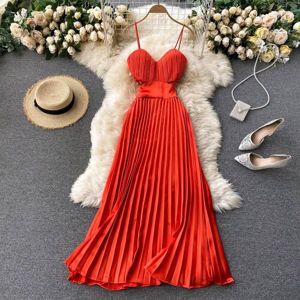 Casual Kleider Rot/Gelb/Schwarz Sexy Spaghetti Strap Kleid Frauen Elegante Aushöhlen Hohe Taille Plissee Vestidos Weibliche party Robe 2023