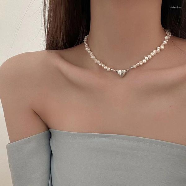 Girocollo Collana di perle barocche a forma di Giappone e Corea del Sud Versatile per le donne Accessori per catene con colletto con fibbia magnetica e design piccolo