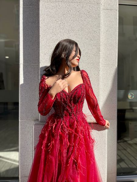 Kentsel seksi elbiseler kırmızı cömert dubai gece elbise kadınlar için uzun kollu aline lüks v yaka kristal el yapımı Arap Balo resmi 230907