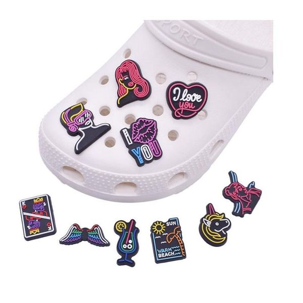 Acessórios de peças de sapato Atacado PVC Soft Borracha Encantos Desenhos Animados Colorf Sapatos Decoração Animal Friut Beach Suprimentos para Clog Drop Deli Dhwvb