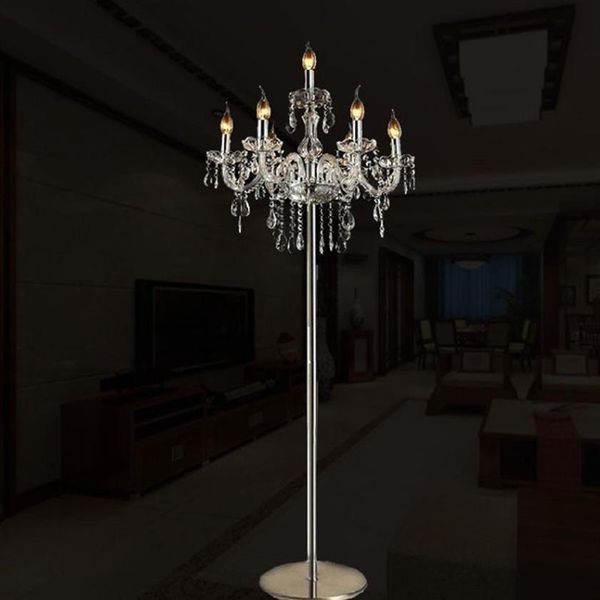 Lâmpadas de chão Lâmpada de cristal moderna para sala de estar decoração de casamento Classic Desk E14 Candle Stand Finetures233g