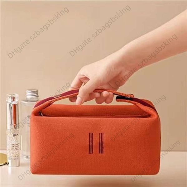 Advanced Cosmetic Bags Designer canvas bag waterproof large capacity makeup bag Cosmetics Portable storage bag Going out carry-on toiletry bag