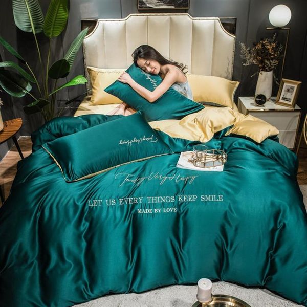 Set di biancheria da letto in seta a quattro pezzi King Queen Size Copripiumino di lusso Federa Copripiumino Set di trapunte da letto di marca Fas261A di alta qualità