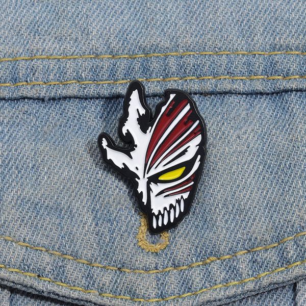 Death God Kurosaki Ichigo Mask Enamel Pins Custom Brooches Lapel Badges Punk Gothic Halloween Jewelry Gift for Kids Friends