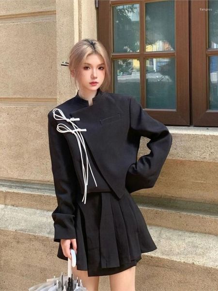 Zweiteiliges Kleid, schwarze Blazer für Frauen, abgeschnittener Stehkragen, Retro-chinesische Modekleidung, mädchenhafte Y2k-Streetwear-Plisseerock-Set